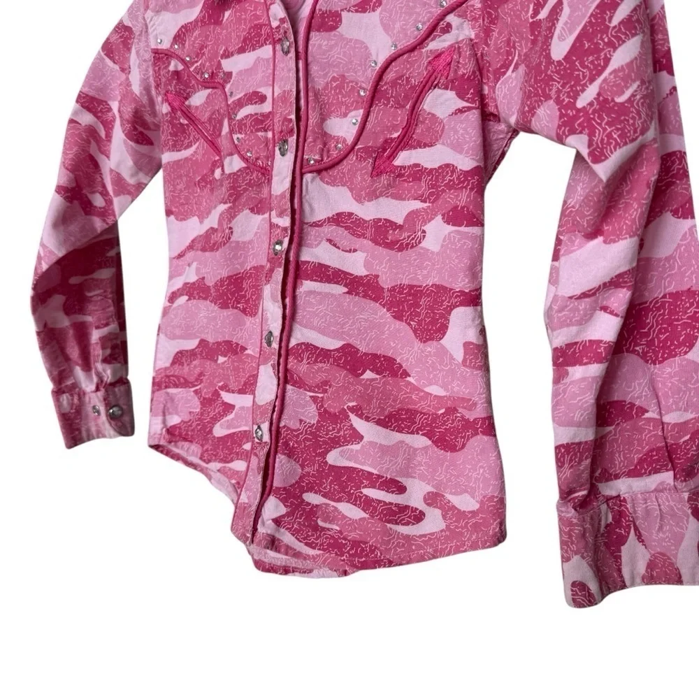 WALLS Girl’s Pink Camouflage Button-Up Shirt S Long Sleeve Ranchwear Gem Snaps